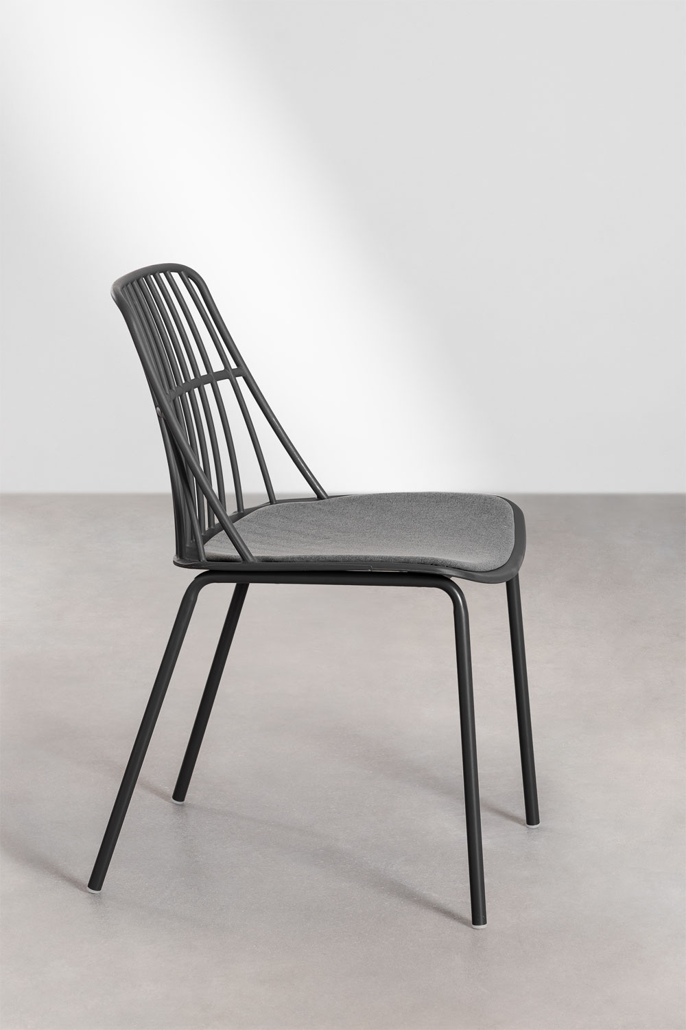 Set tavolo rettangolare Arnadine (180x100 cm) e 6 sedie da pranzo Maeba