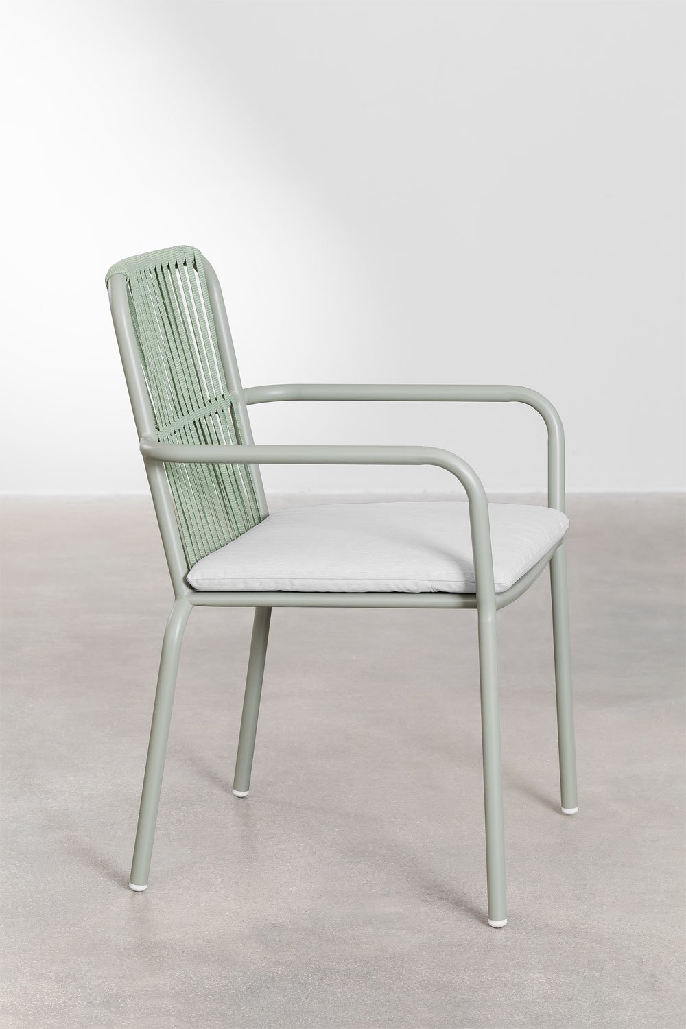 Set tavolo rettangolare Arnadine (220x100 cm) e 8 sedie da giardino impilabili in alluminio Alberta