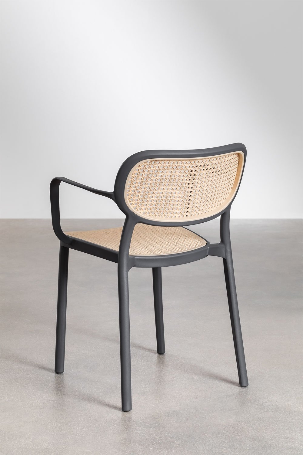 Set tavolo rettangolare Arnadine (220x100 cm) e 8 sedie da pranzo impilabili con braccioli Omara