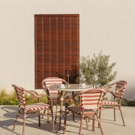 Set tavolo rotondo Ø80 cm Brielle Bistro e 4 sedie da giardino con braccioli in rattan sintetico e alluminio Solange Bistro