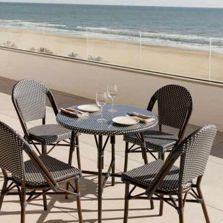 Set Tavolo Rotondo (Ø80 cm) e 4 Sedie da Giardino Impilabili in Alluminio e Rattan Sintetico Brielle Bistro
