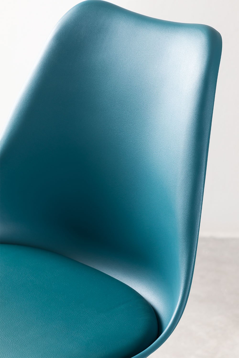 Sgabello alto con cuscino in ecopelle Nordic