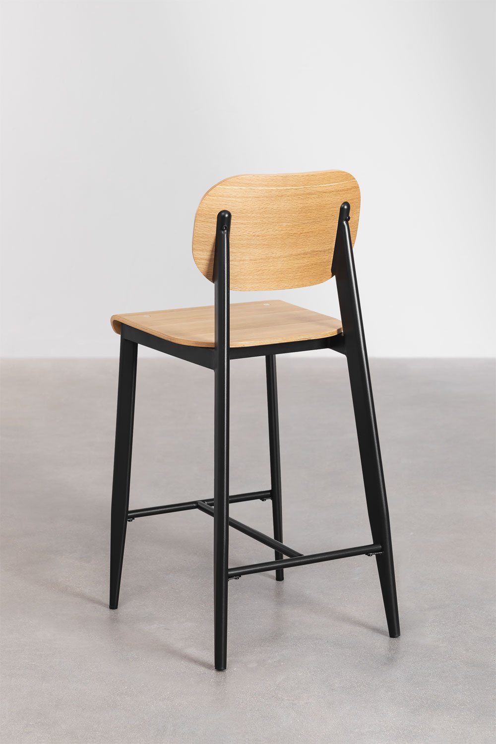 Sgabello alto in impiallacciato rovere (67 cm) E