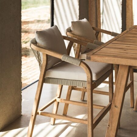 Sgabello alto 75 cm in legno di acacia Dubai