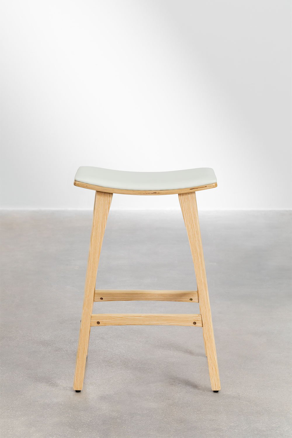 Sgabello alto 65cm in legno e similpelle Lorete