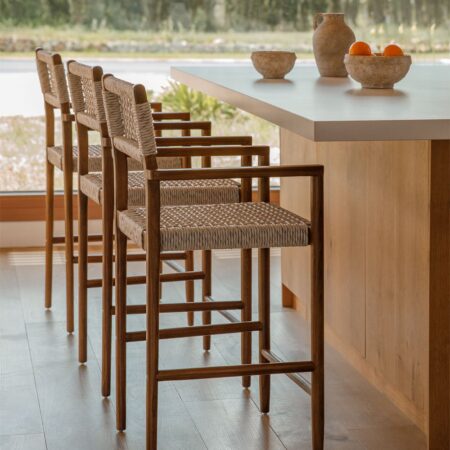 Sgabello alto in legno di teak 65cm Orebro