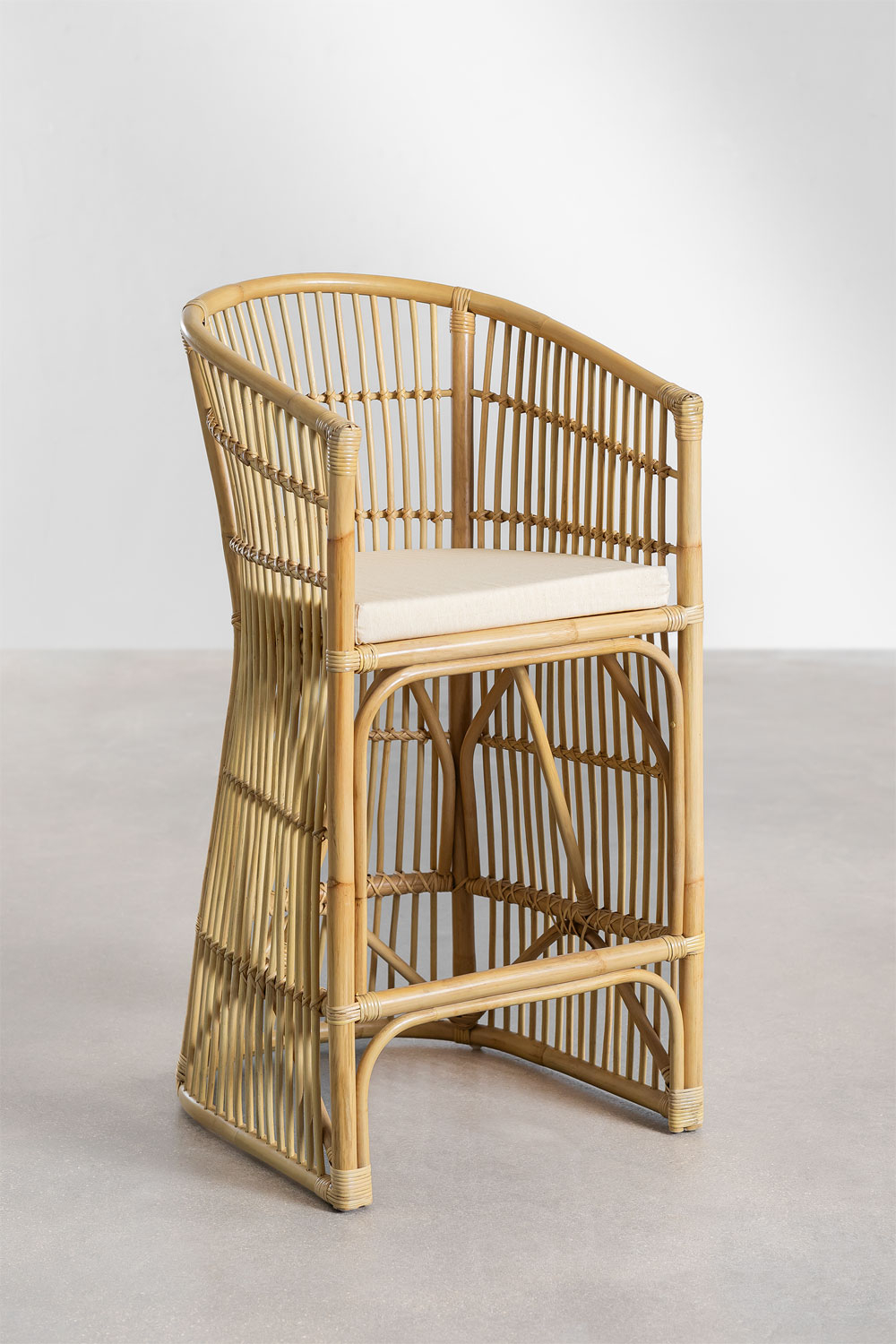 Sgabello alto ↑70 cm in rattan Izabal