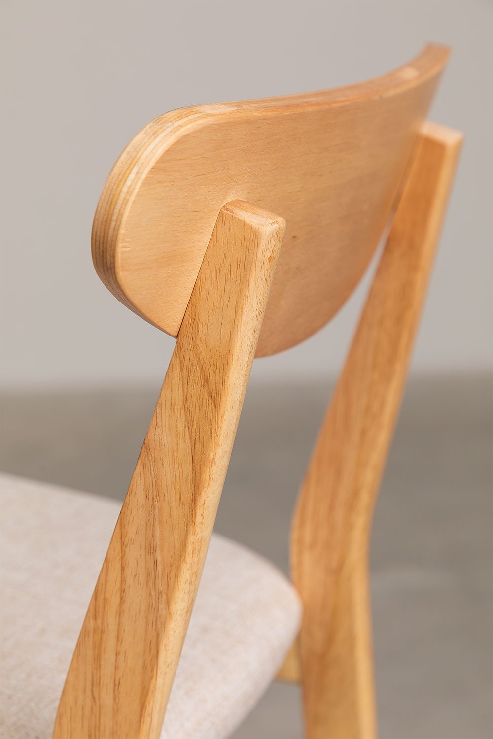 Sgabello alto in tessuto e legno Cloda