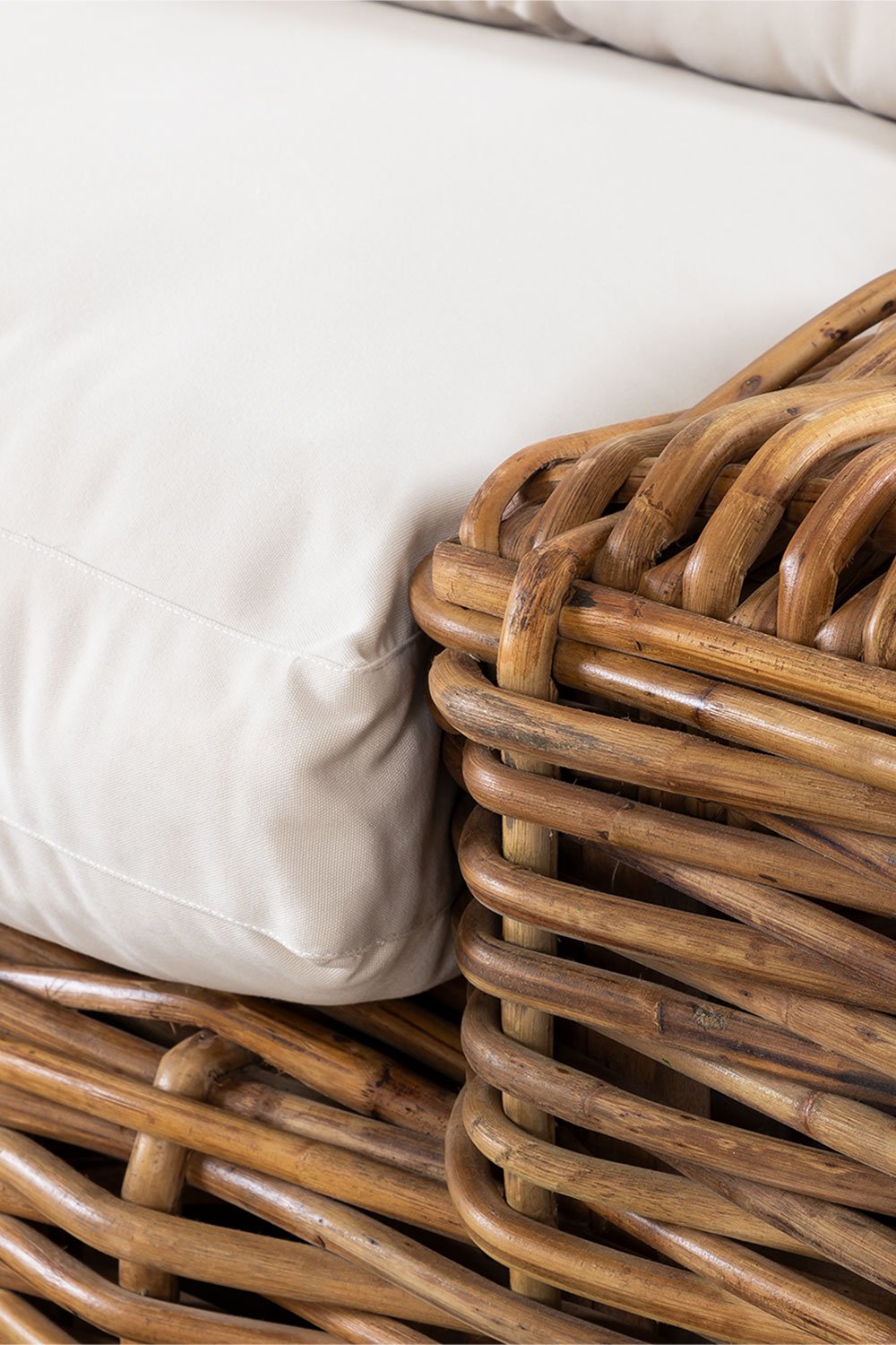 Divano componibile chaise longue sinistro 3 pezzi e pouf in rattan Milu