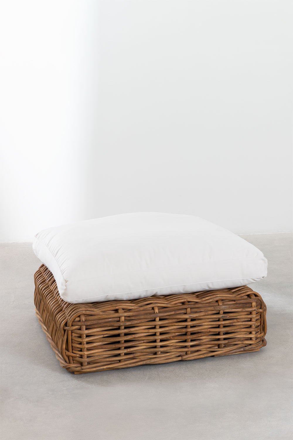 Divano componibile chaise longue sinistro 3 pezzi e pouf in rattan Milu