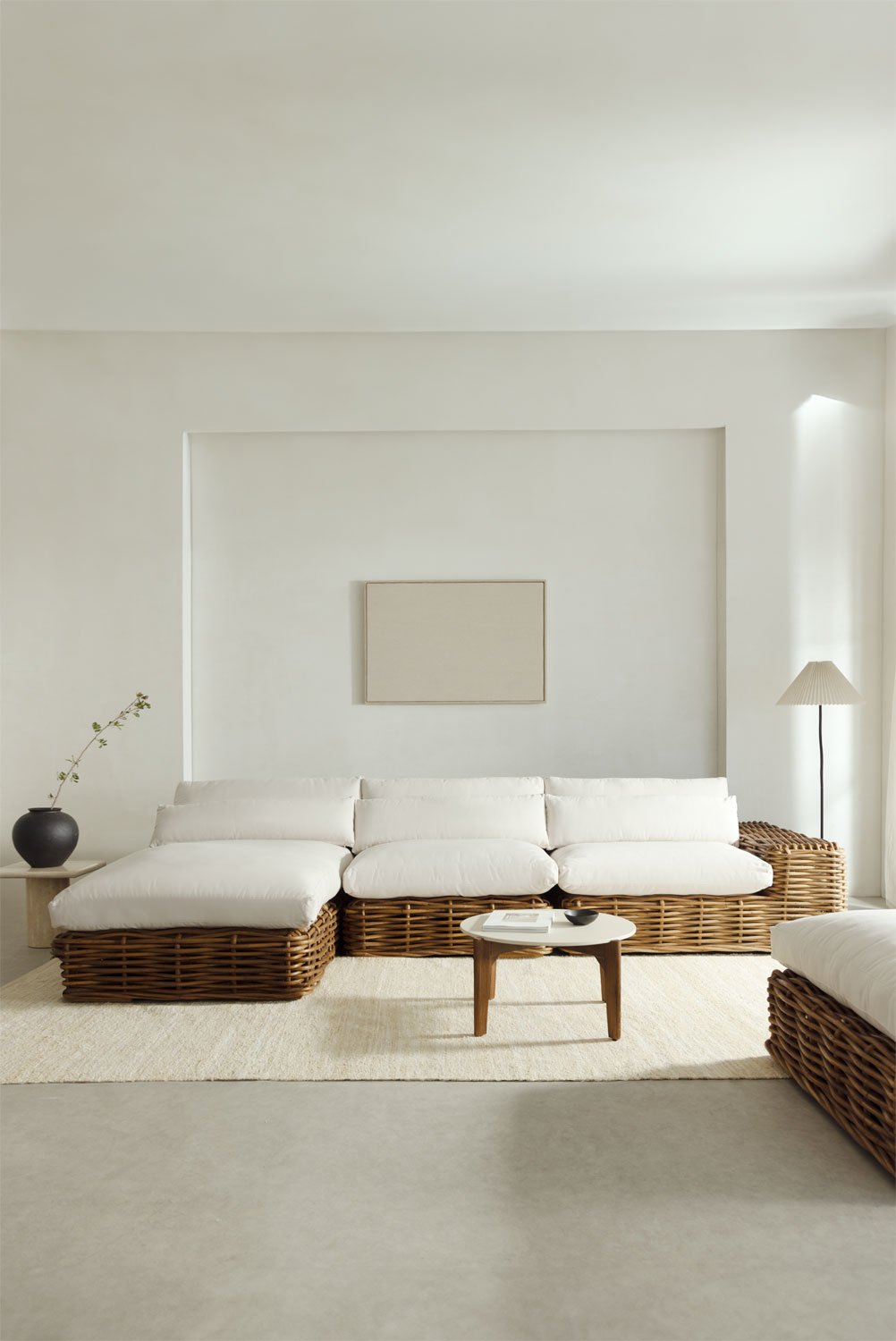 Divano componibile chaise longue sinistro 3 pezzi e pouf in rattan Milu