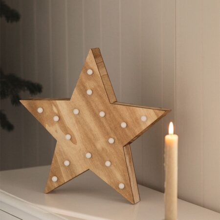 Stella in legno con luci LED Lliva