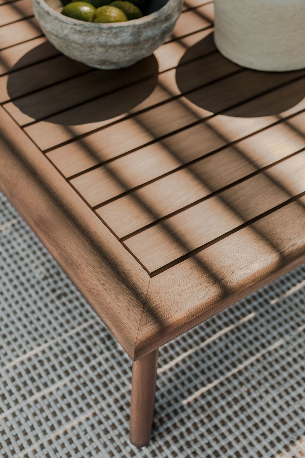 Tavolino da giardino quadrato 80x80 cm in legno di eucalipto Yaminsk
