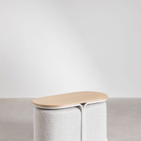 Tavolino ovale in legno con pouf Utred