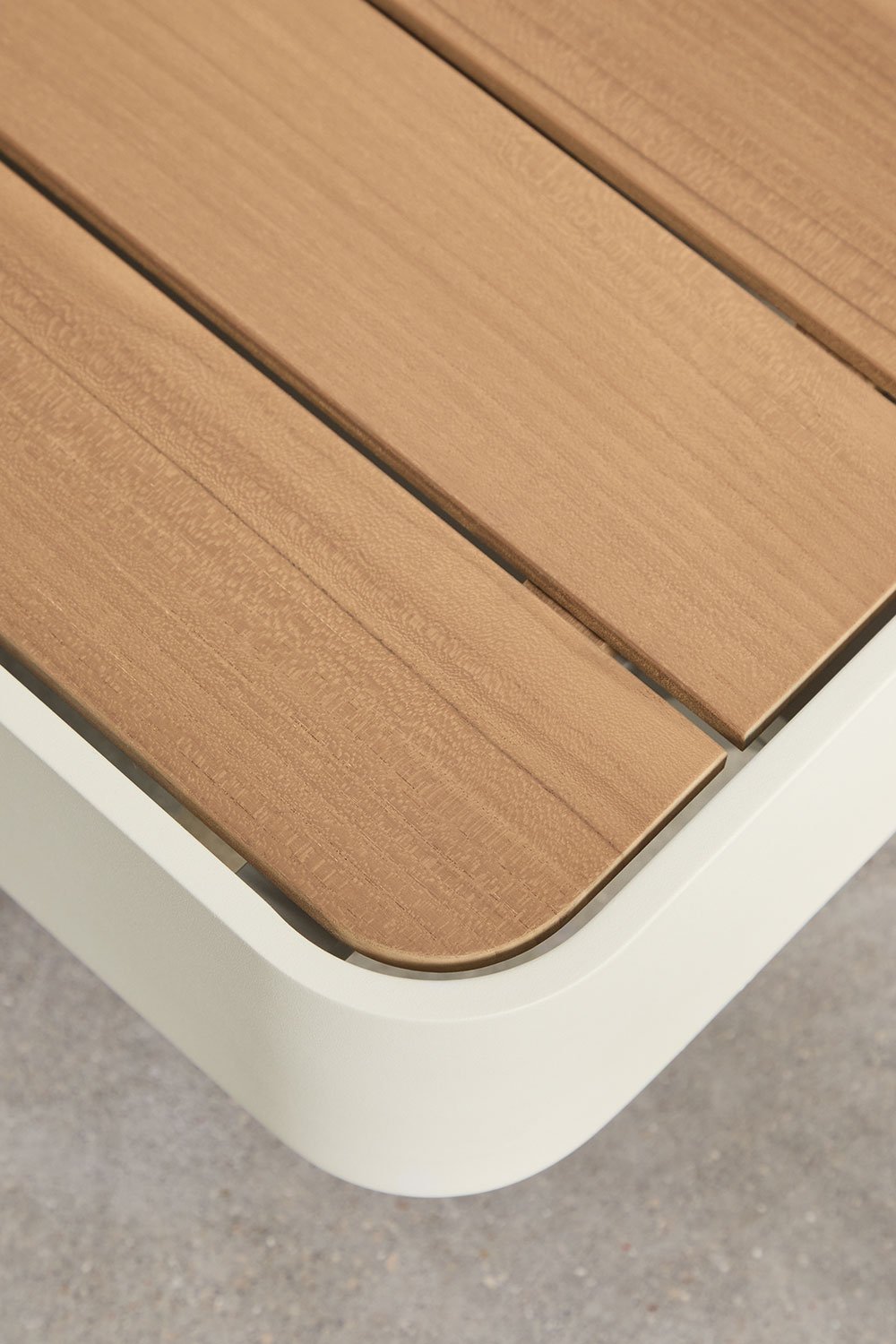 Tavolino quadrato 90x90 cm in alluminio e legno di teak Yarilo