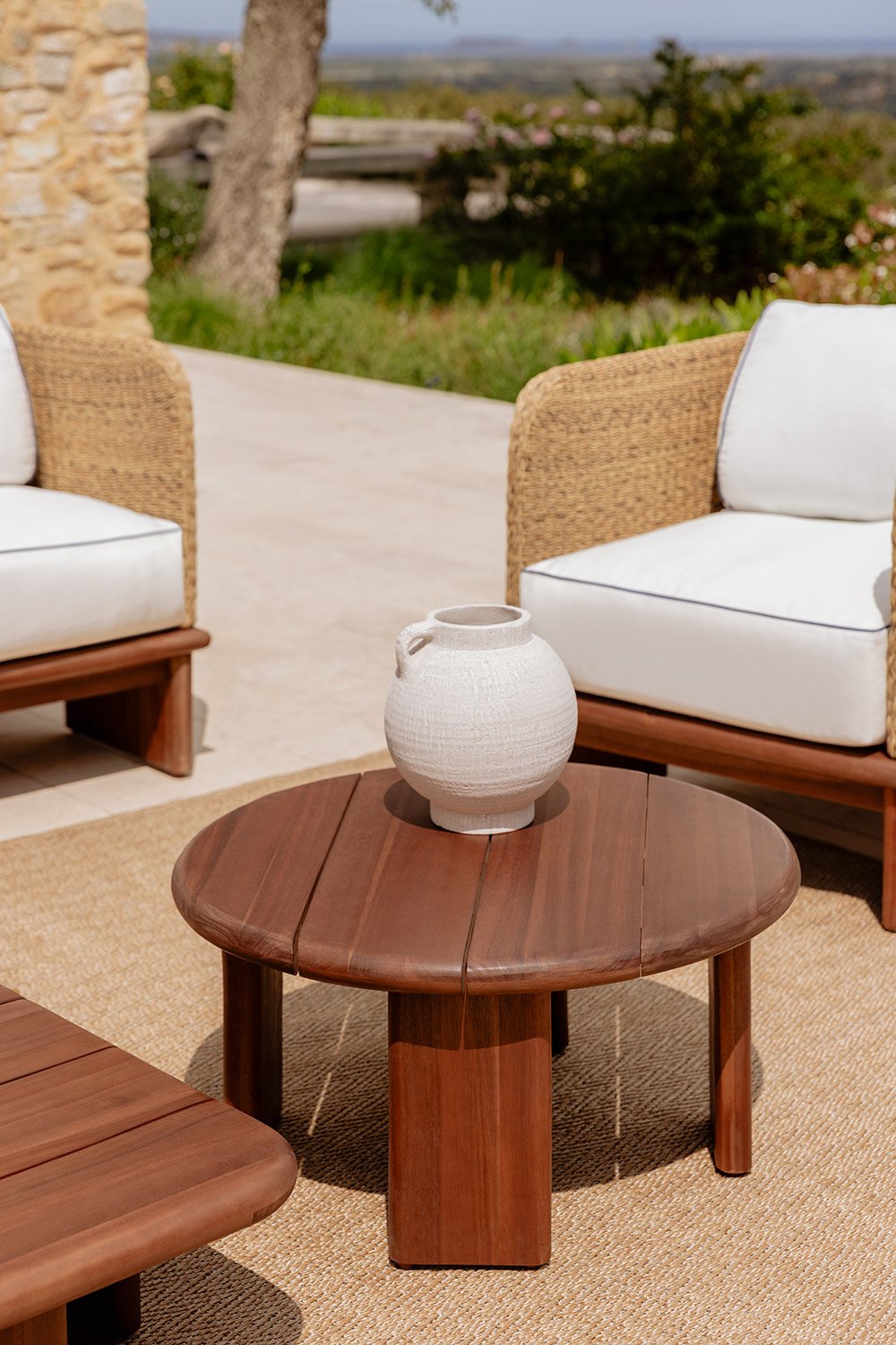 Tavolino da giardino rotondo Ø70 cm in legno di acacia di Famara