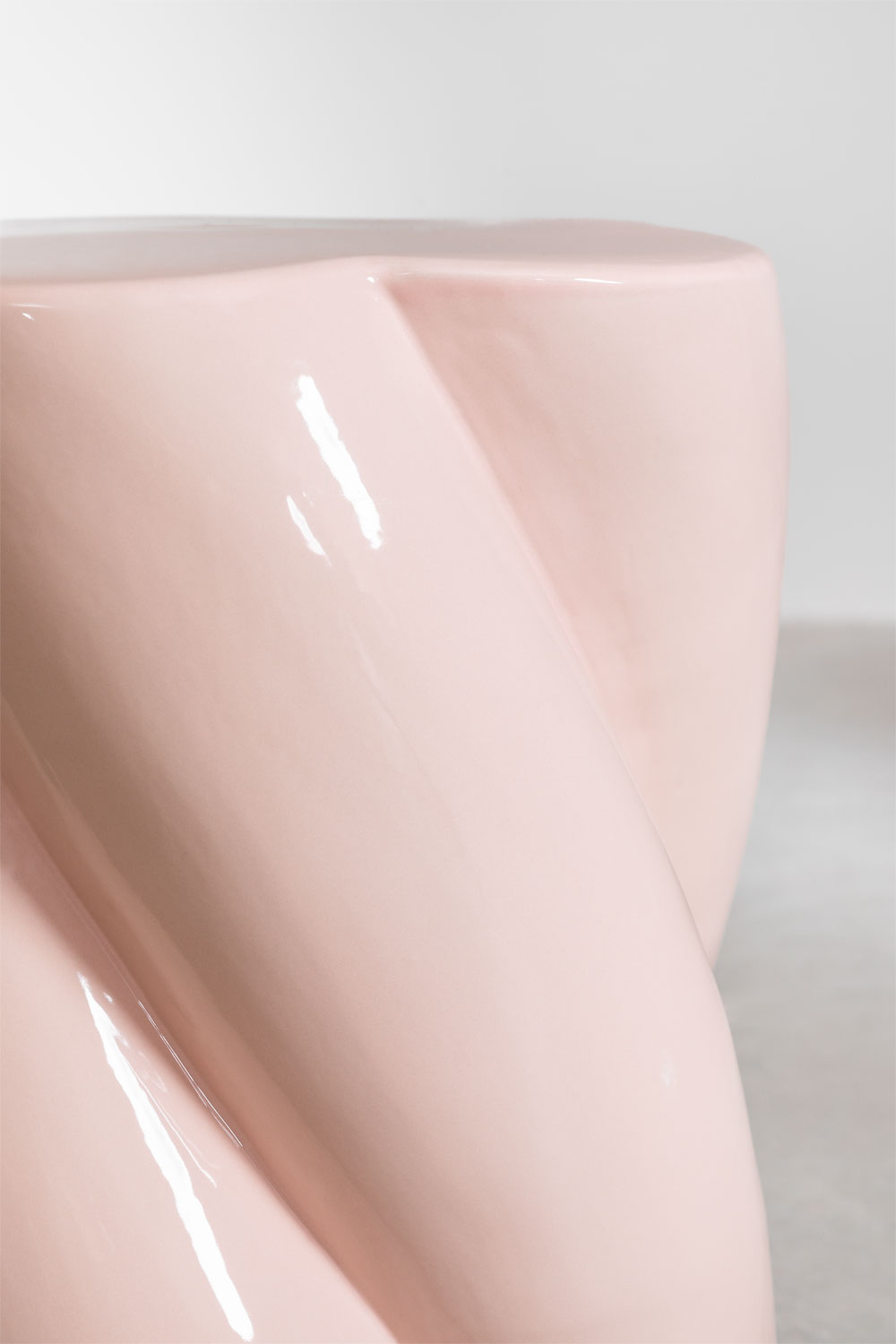 Tavolo ausiliario rotondo in ceramica Akila