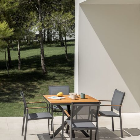 Tavolo da giardino quadrato 90x90 cm in legno di eucalipto e alluminio Archer