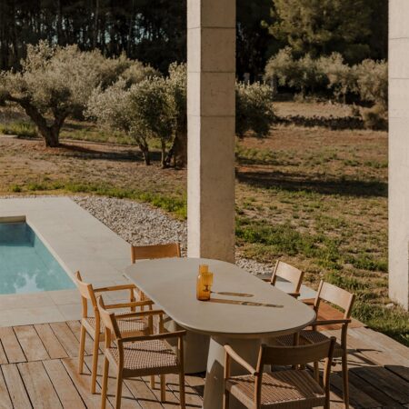 Tavolo da giardino ovale 220x95 cm in cemento Noemi
