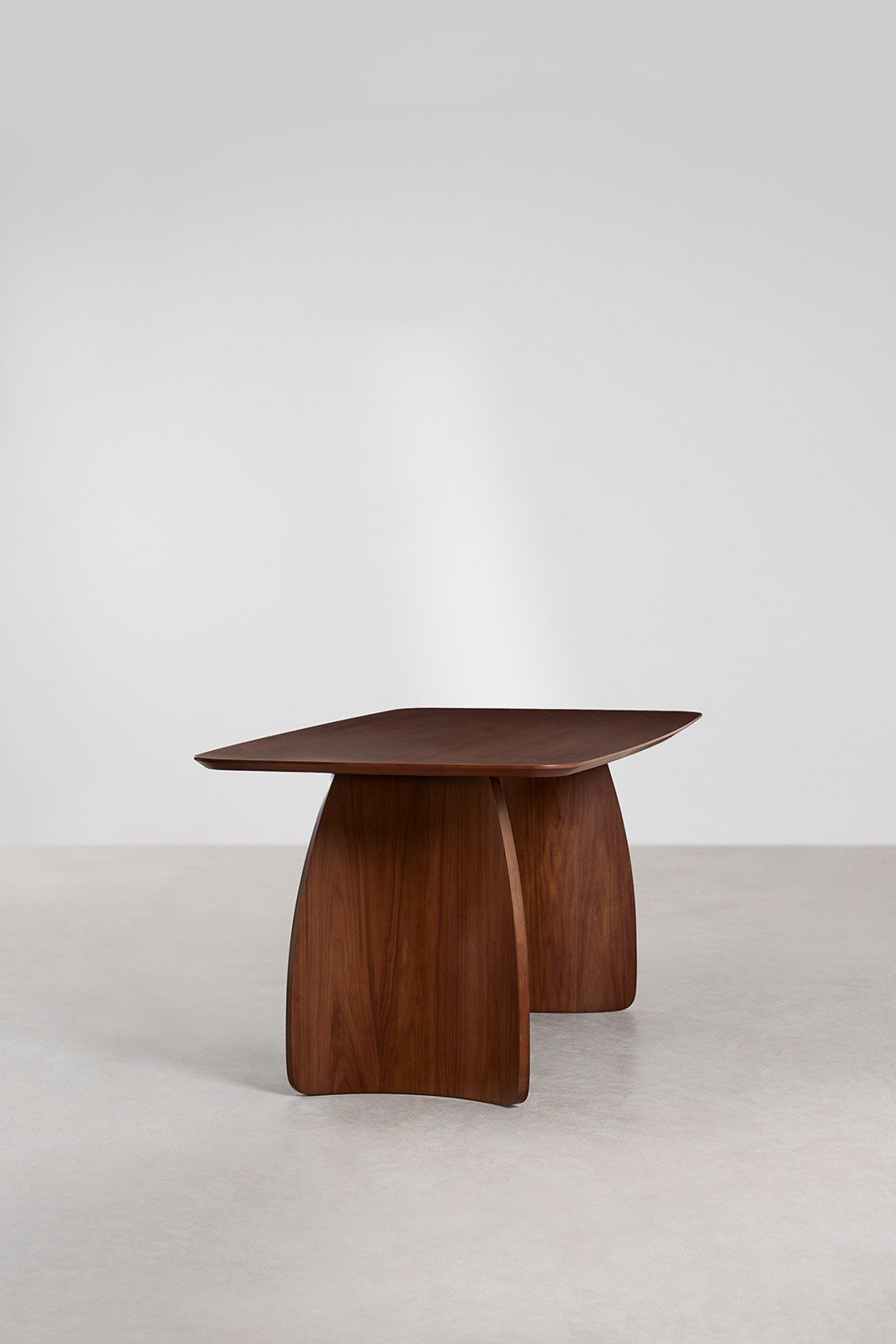 Tavolo da pranzo rettangolare 180x90 cm in MDF con impiallacciatura in noce Luanda