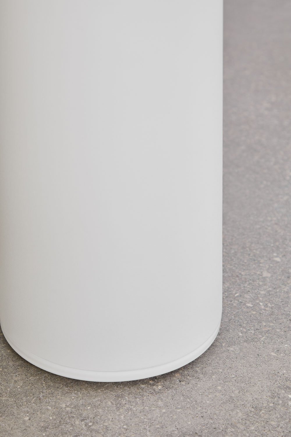 Tavolo da pranzo rotondo Ø120 cm in ceramica e alluminio Arken