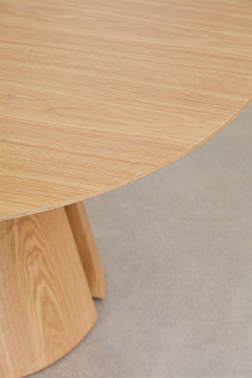 Tavolo da pranzo rotondo Ø120 cm in MDF e impiallacciatura di frassino Agnes