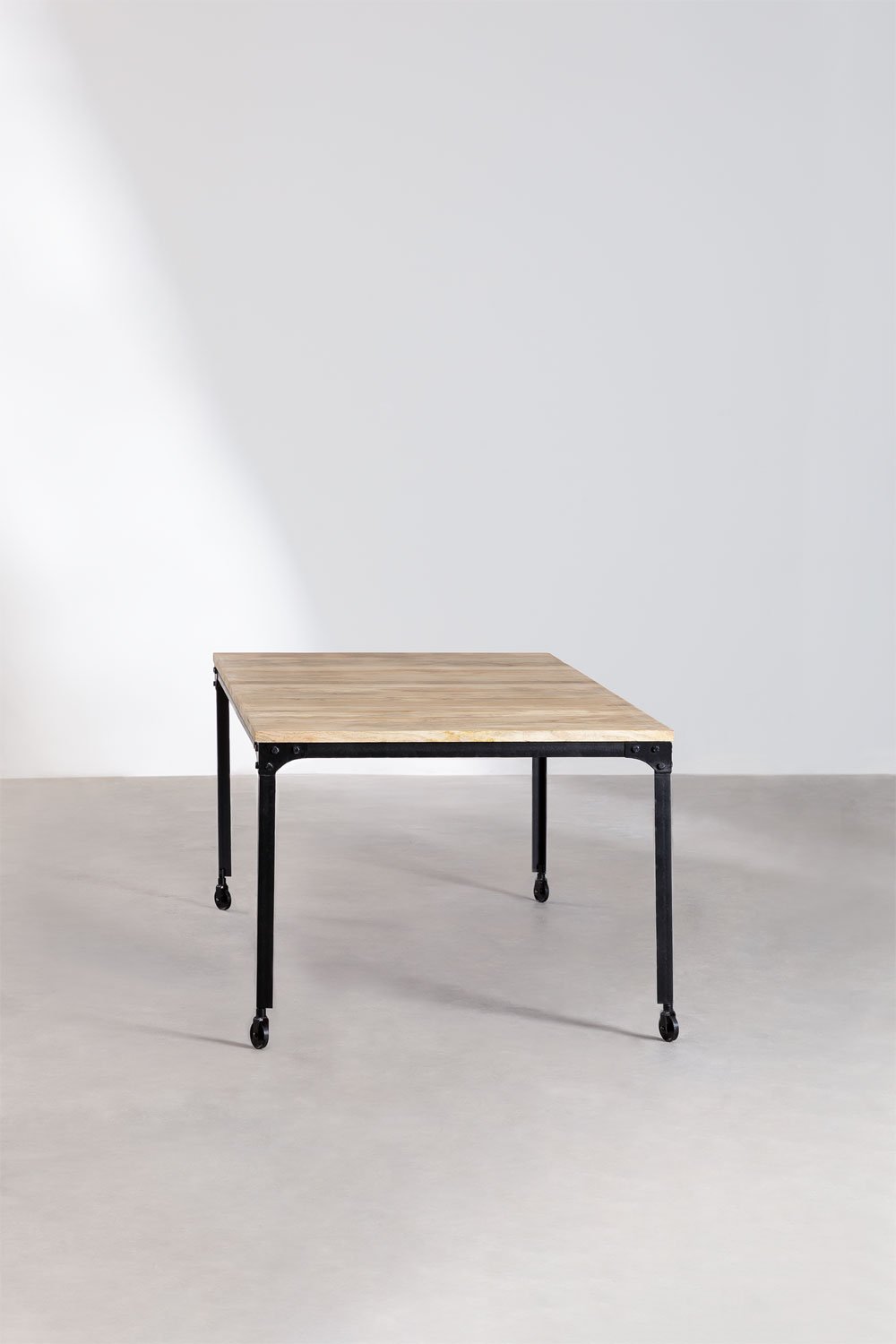 Tavolo da pranzo rettangolare con ruote in legno riciclato e acciaio (200x100 cm) Nika