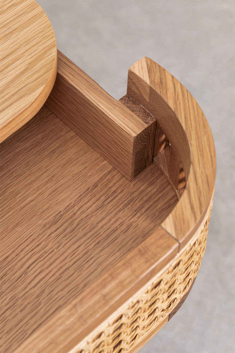 Toeletta impiallacciata in rovere con specchio Edwina