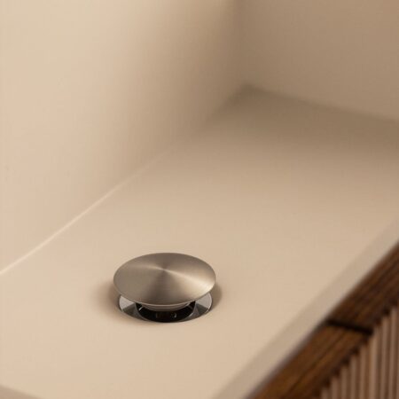 Valvola di scarico per lavabo tipo Click-Clack in acciaio inossidabile e ottone Orveta