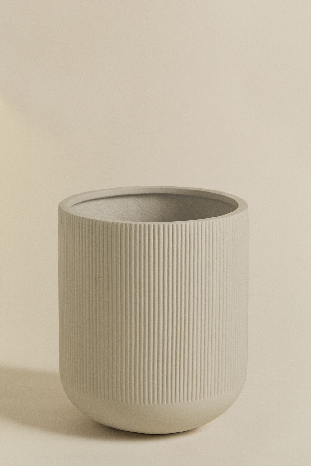 Vaso in polystone Raiden