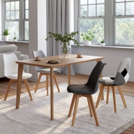 Juego de 4 sillas escandinavas SARA en gris oscuro, blanco y negro con patchwork negro, gris y blanco