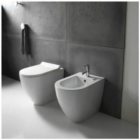 Sanitari Dream filomuro senza brida cm. 52x36 con sedile slim