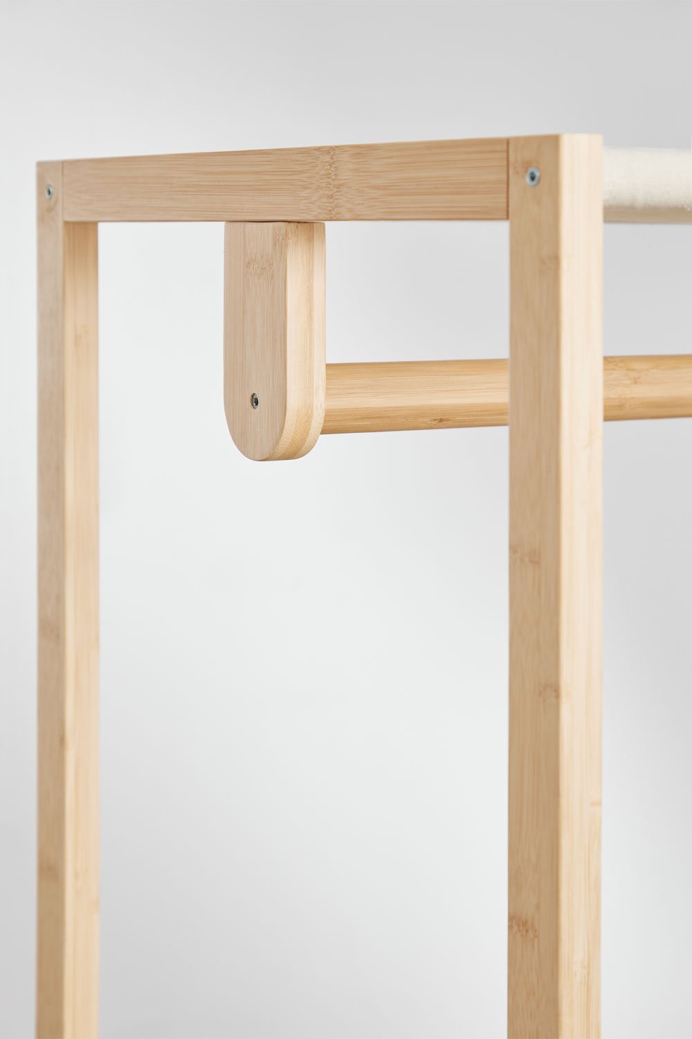 Armadio modulare aperto Deneb Bamboo a 2 pezzi con ripiani e appendiabiti