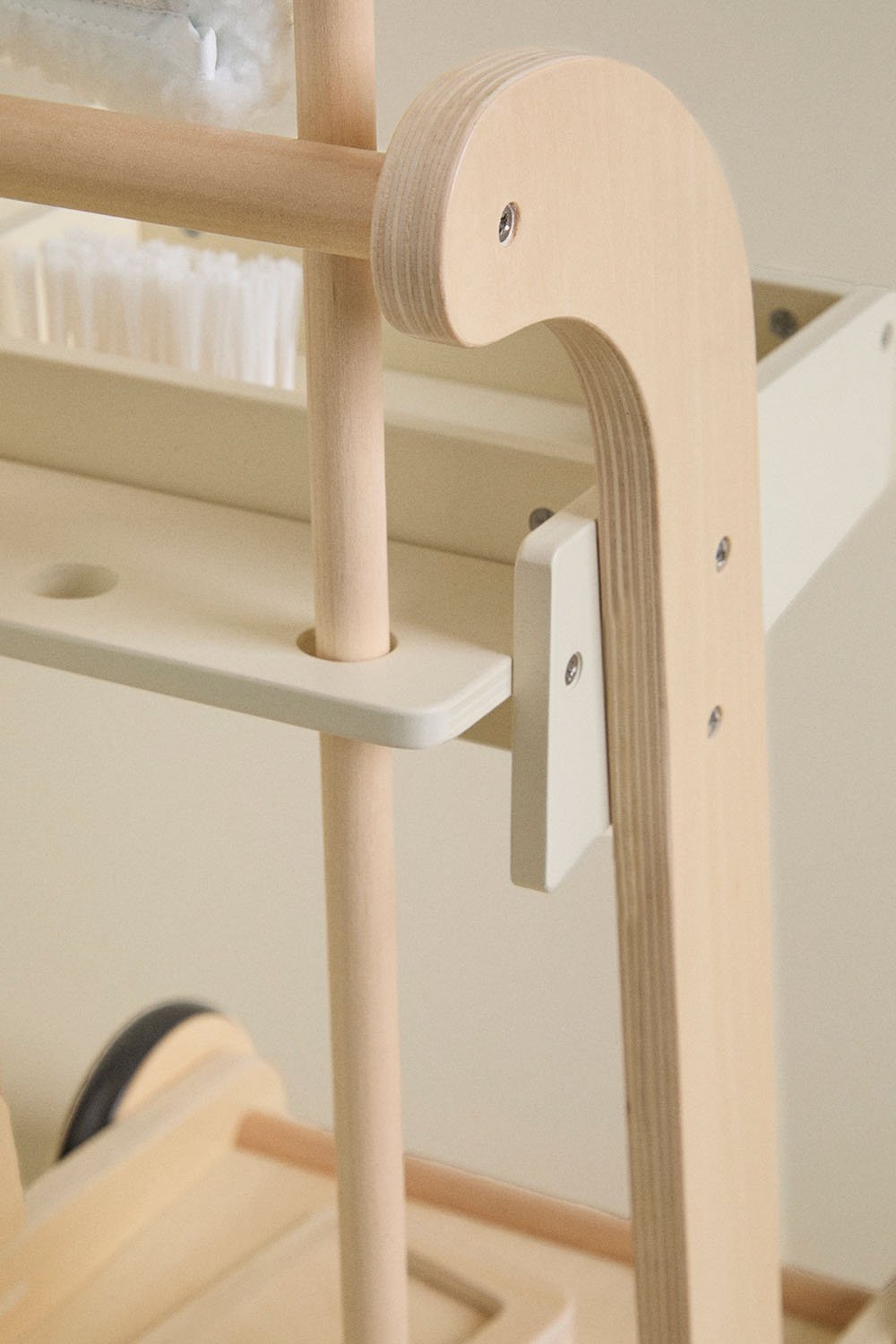 Carrello per la pulizia in legno per bambini Ashley