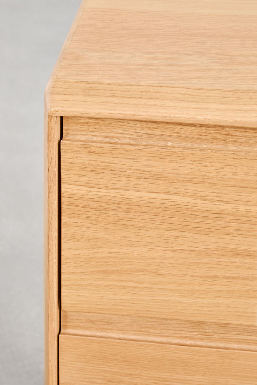 Cassettiera a 3 cassetti in legno di rovere Treveris