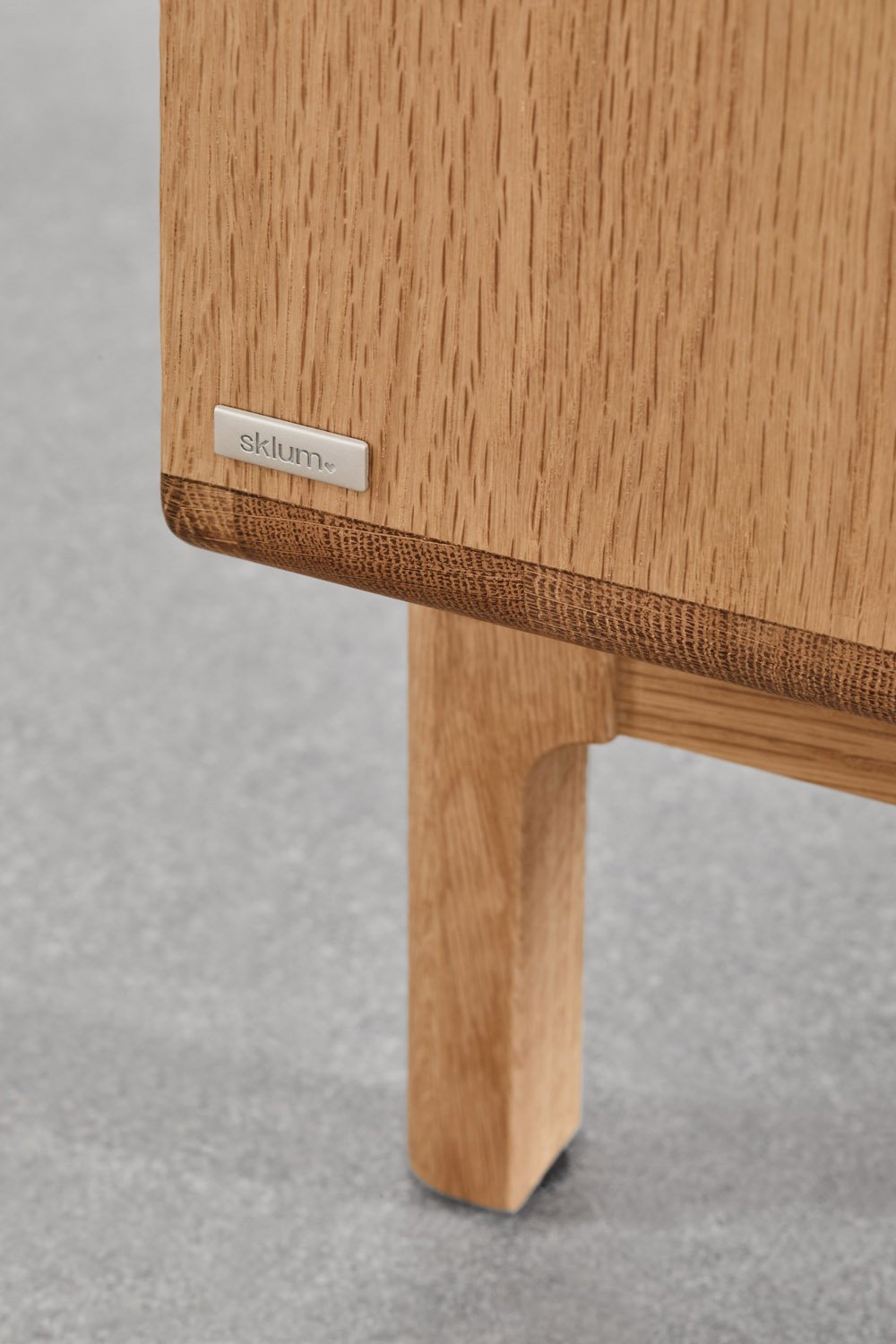 Comodino in legno di rovere Treveris
