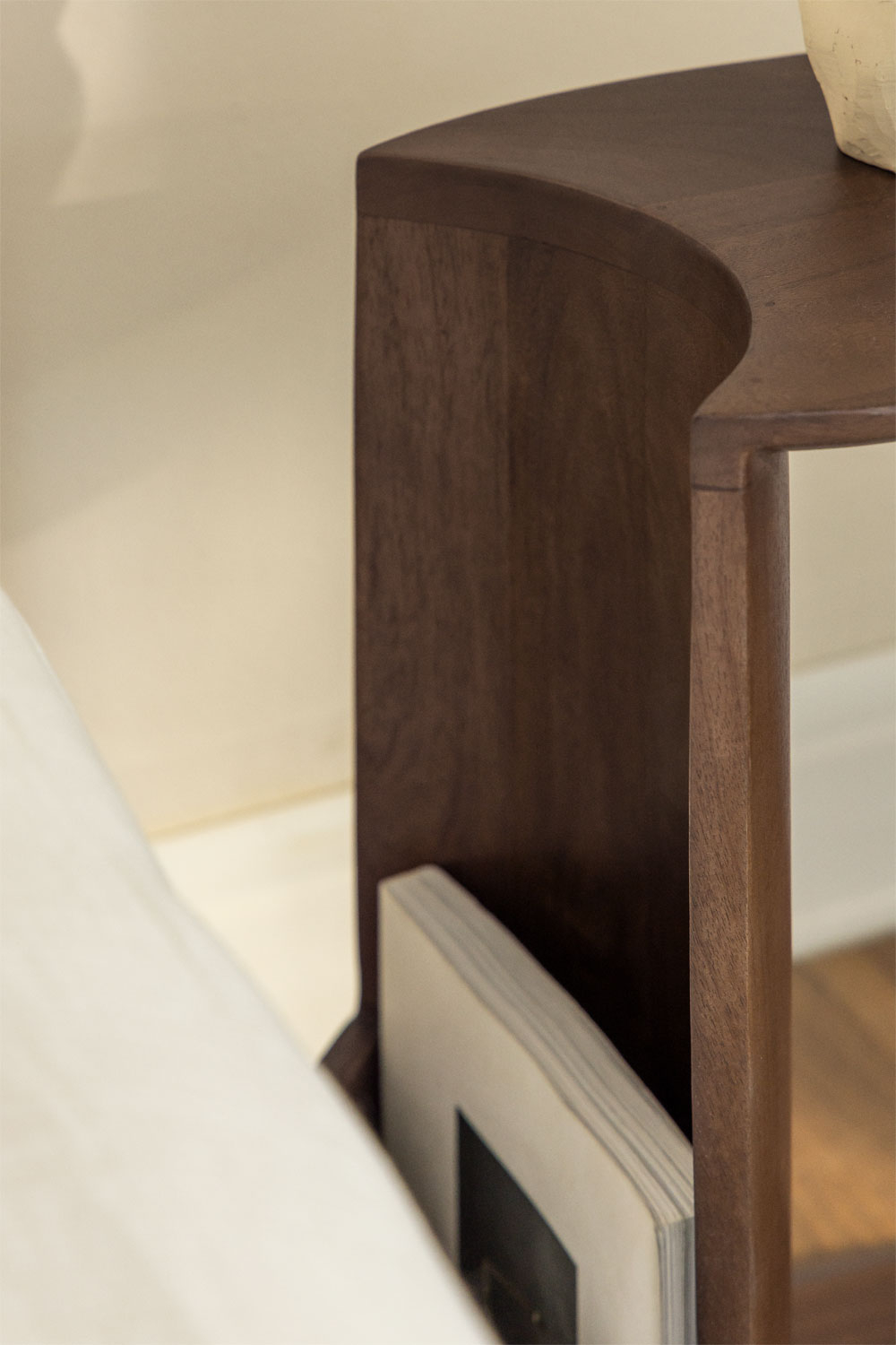 Confezione da 2 comodini 45x30 cm in legno Kenoly