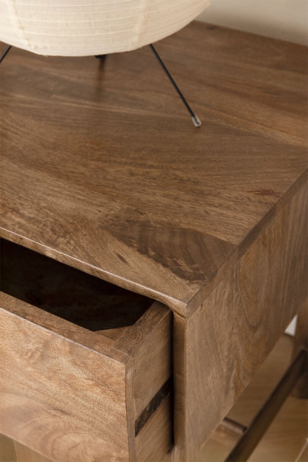 Confezione da 2 comodini 45x45 cm in legno di mango Aloma