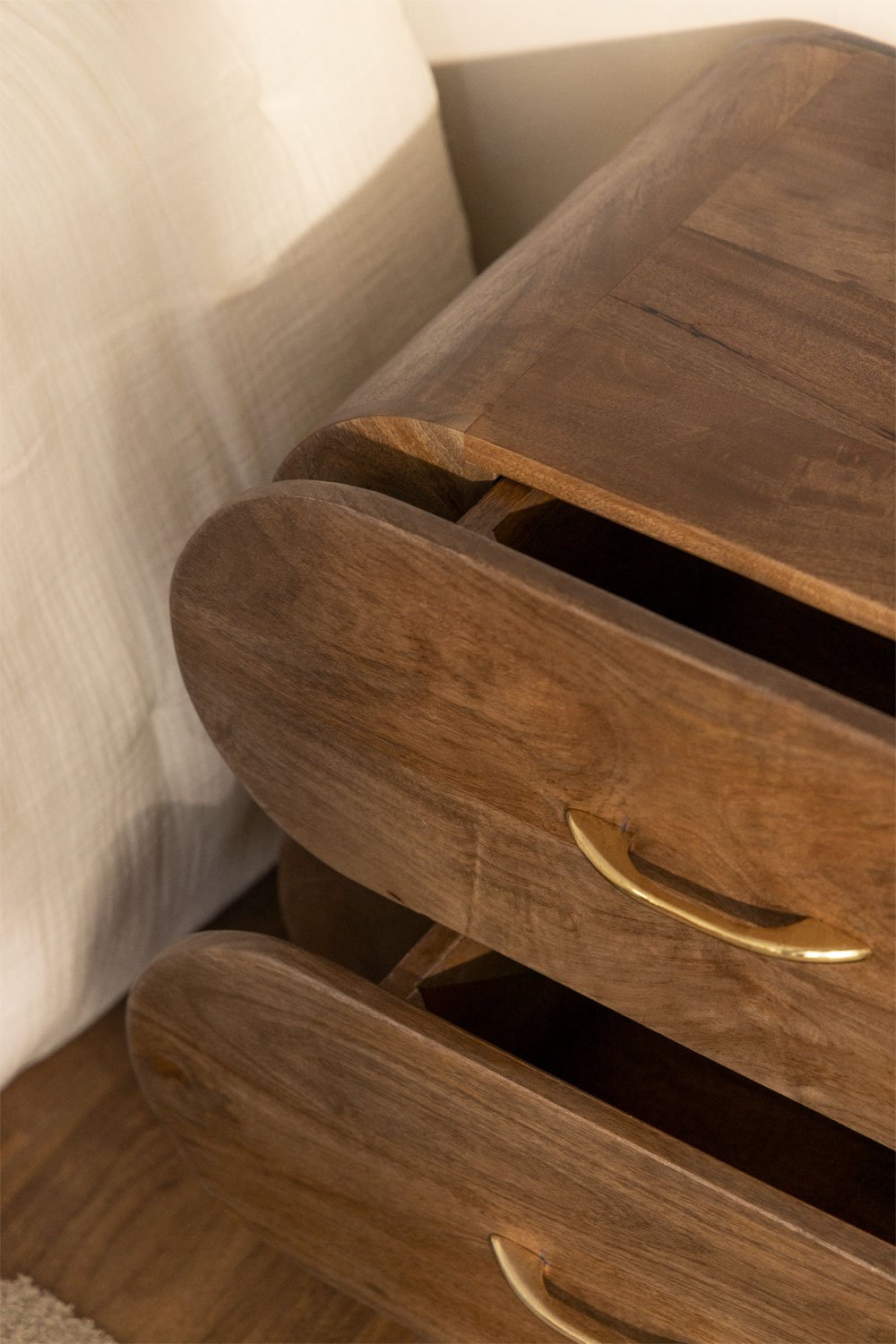 Confezione da 2 comodini 55x35 cm in legno di mango Elaia