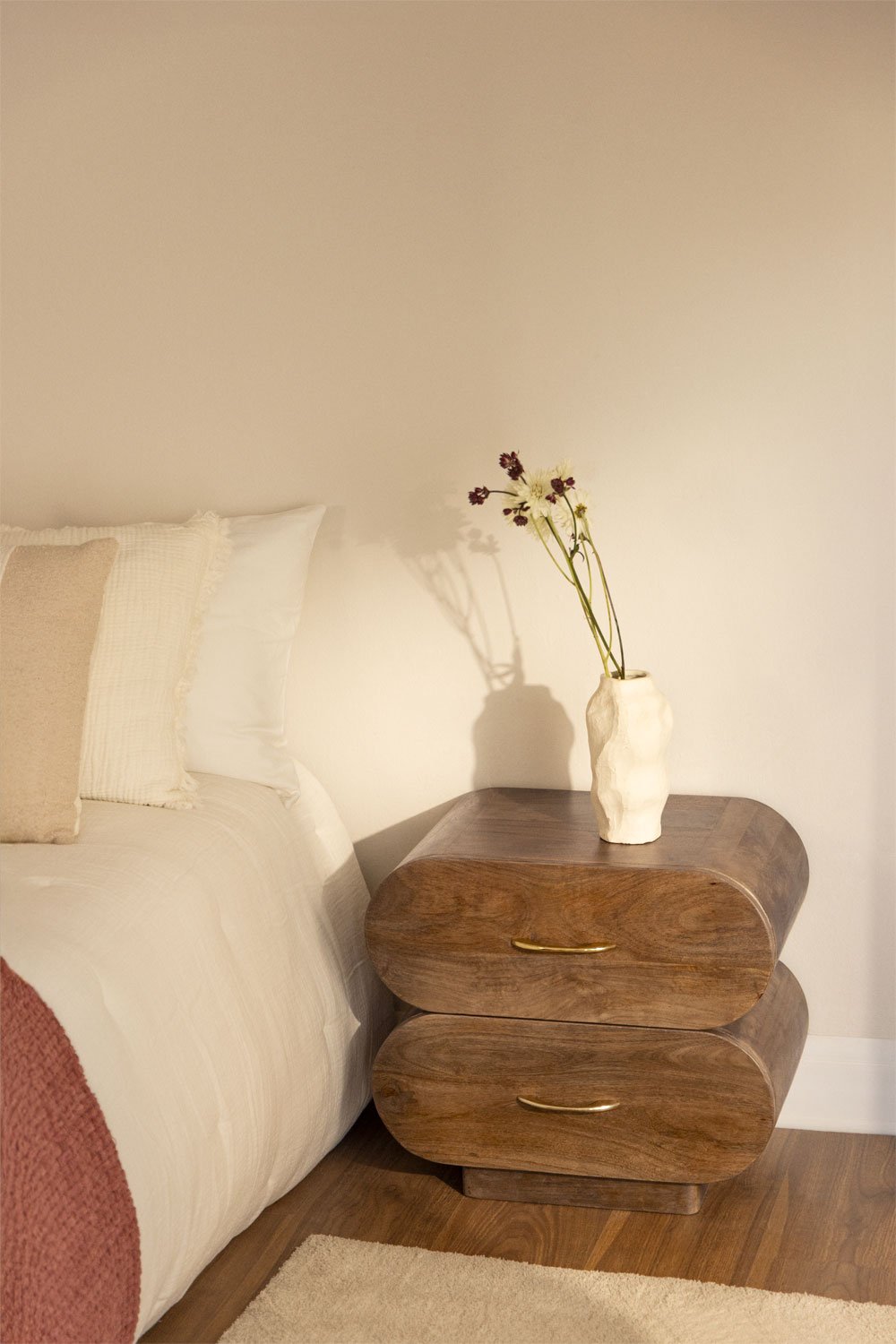 Confezione da 2 comodini 55x35 cm in legno di mango Elaia