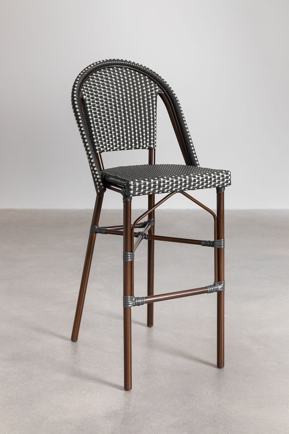 Confezione da 2 sgabelli alti con schienale in alluminio e rattan sintetico Brielle Bistro