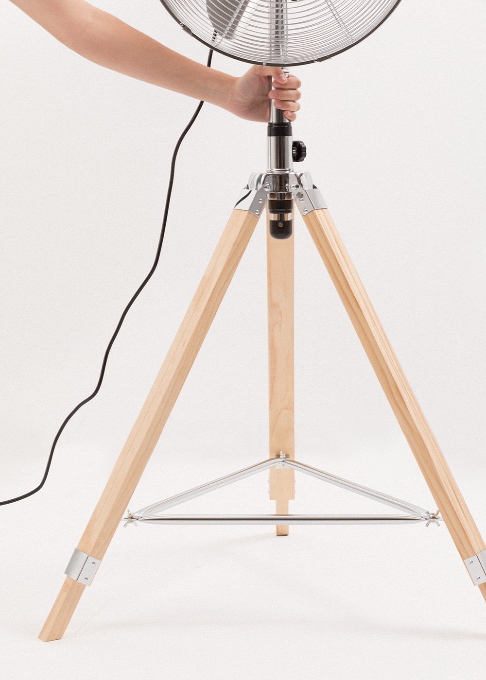 CREATE - AIR TRIPOD RETRO - Ventilatore a piantana 50W