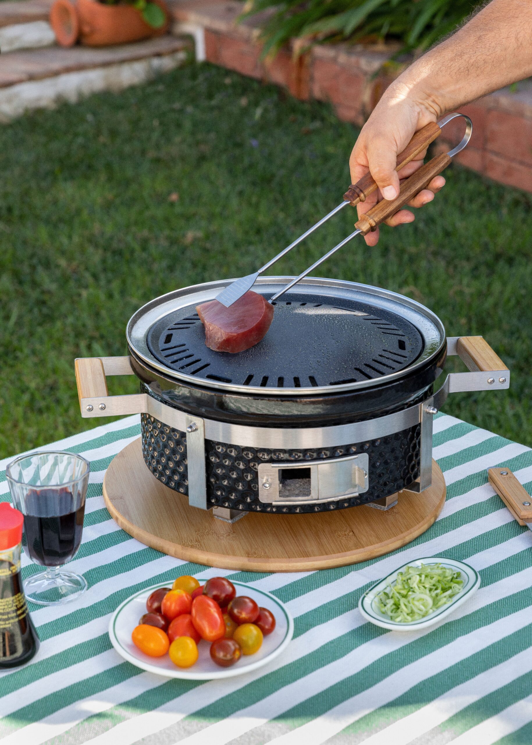 CREATE - BBQ KAMADO HIBACHI - Barbecue rotondo con griglia e piastra