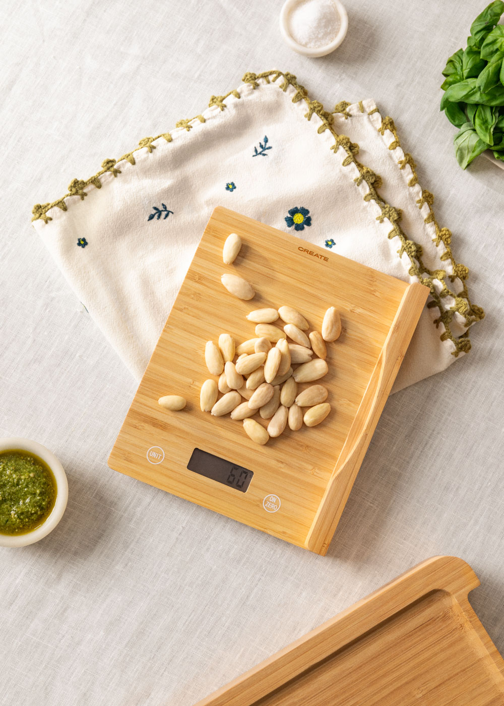 CREATE - BOARD SCALE BAMBOO - Tagliere da cucina con bilancia integrata