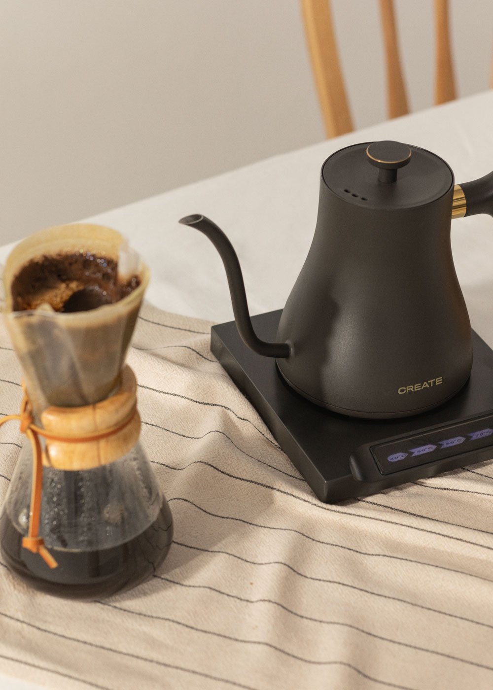 CREATE - HATTORI SWAN STUDIO - Bollitore elettrico 0,5L