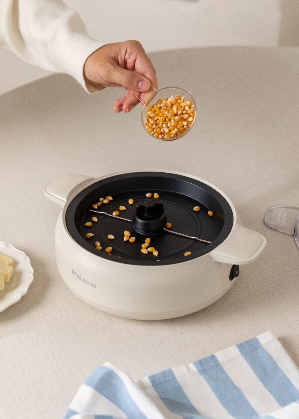 CREATE - POPCORN MAKER STUDIO - Macchina per popcorn con sciogli-burro