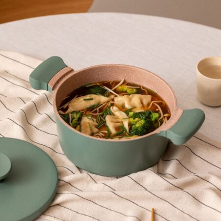 CREATE - POT STUDIO - Pentola in alluminio fuso e manici in bachelite