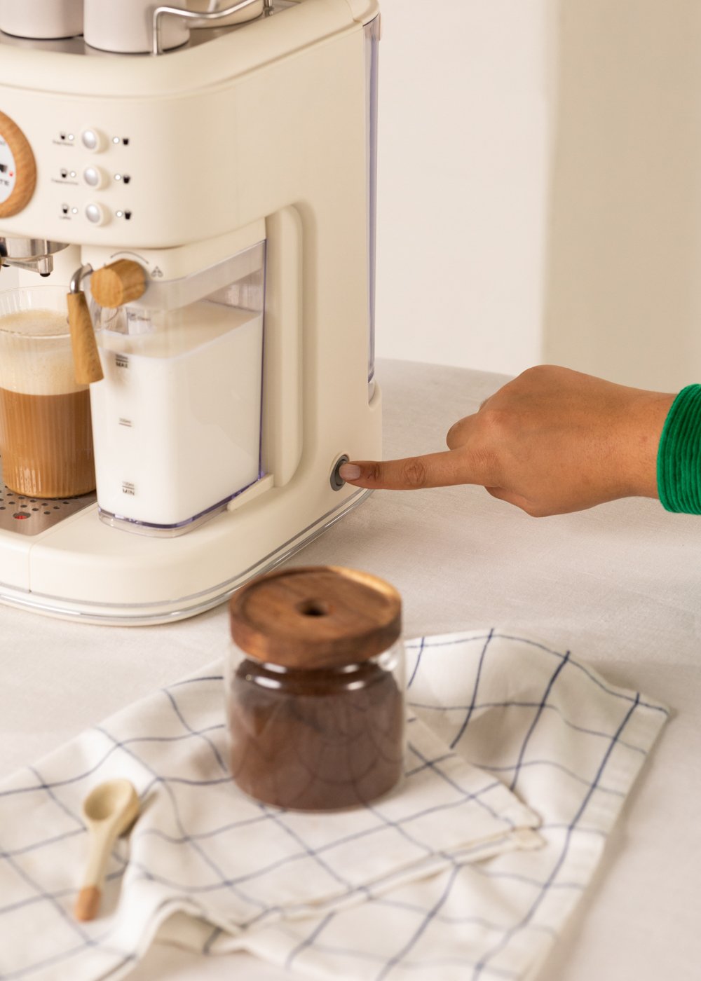 CREATE - THERA RETRO PRO - Macchina per caffè espresso semiautomatica da 20 bar