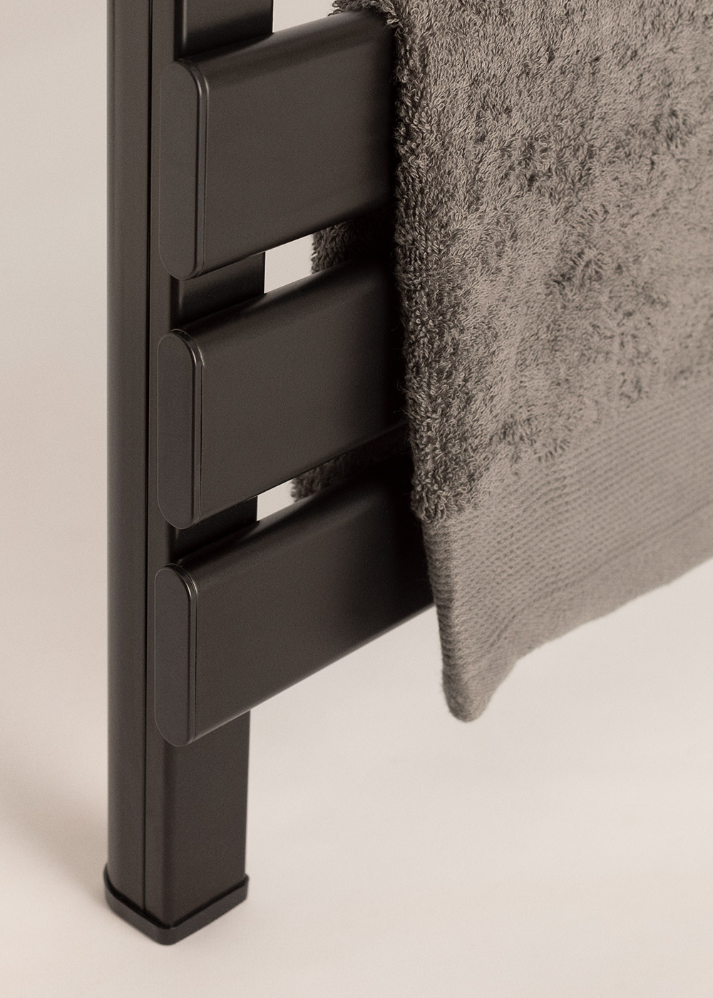 CREATE - WARM TOWEL MINI - Scaldasalviette elettrico da pavimento o da parete 150W