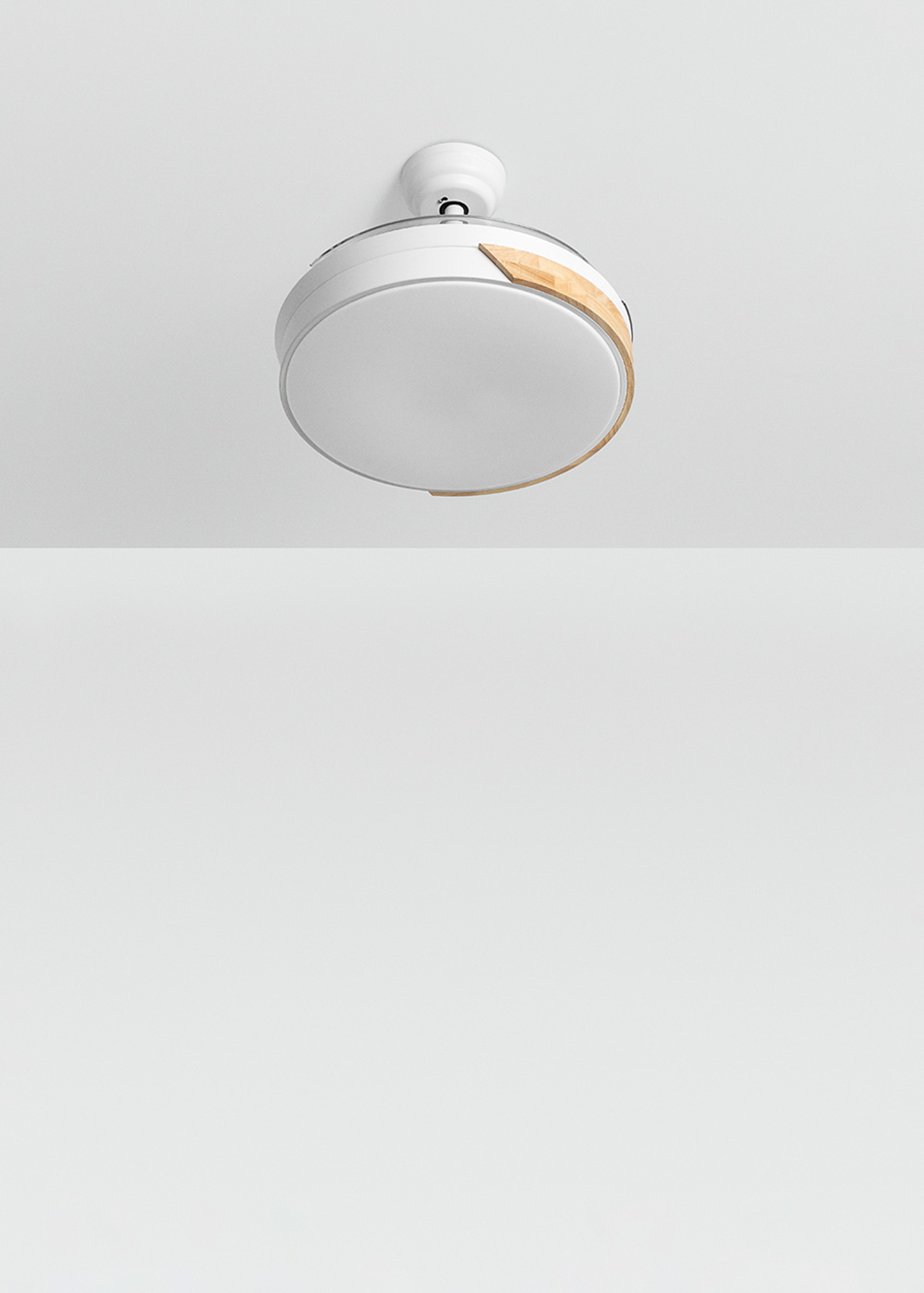 CREATE - WIND CLEAR - Ventilatore da soffitto 40W silenzioso Ø108cm lame retrattili con luce LED da 36W